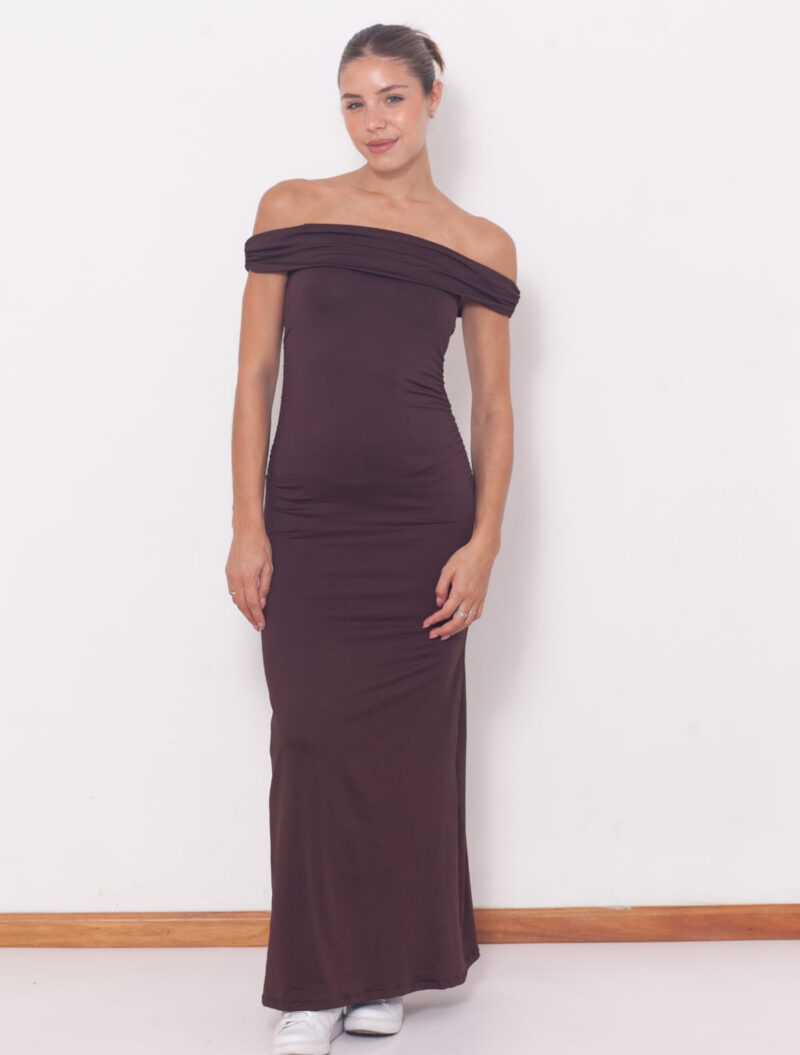 Vestido largo cuello bote