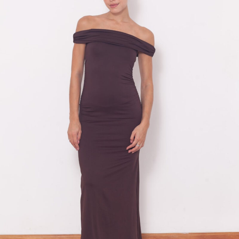 Vestido largo cuello bote